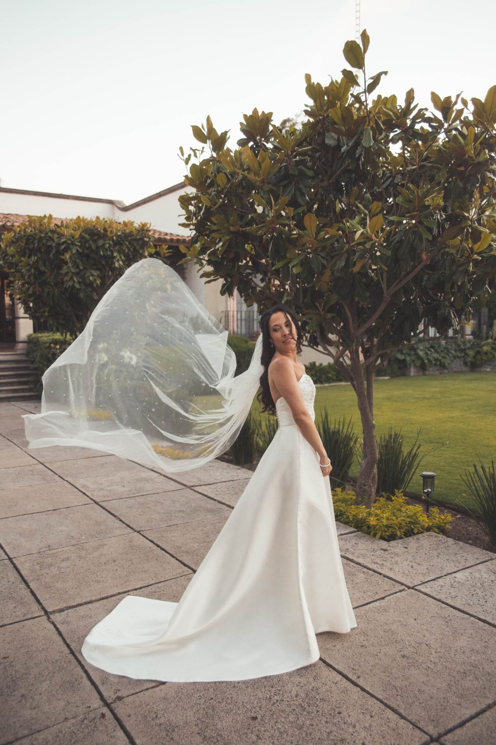 S&M sneak peak-45-min